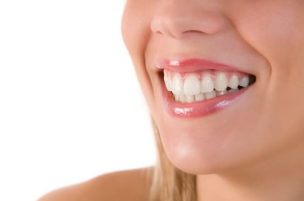 2 года гарантии на все виды работ в стоматологической клинике «SMILE»